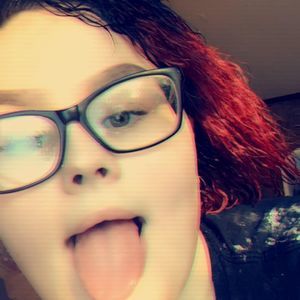 Meet your Posher, Hallie